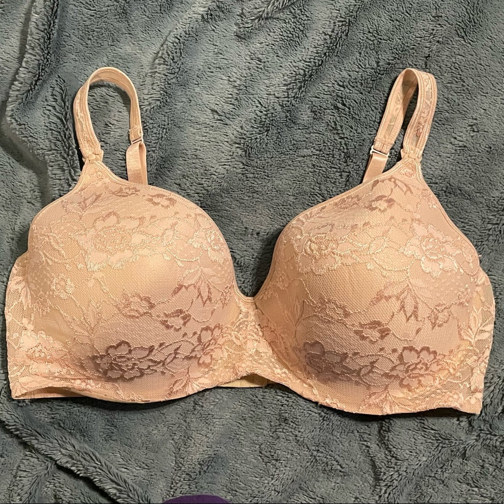 Like new condition Motherhood Nursing Underwire Bra 46F